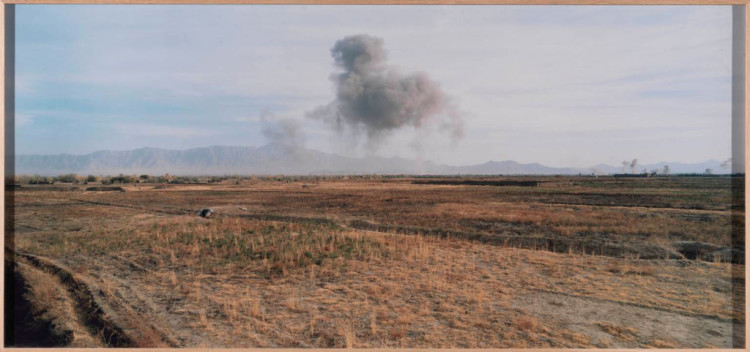 Luc Delahaye, US Bombing on Taliban Positions, 2001